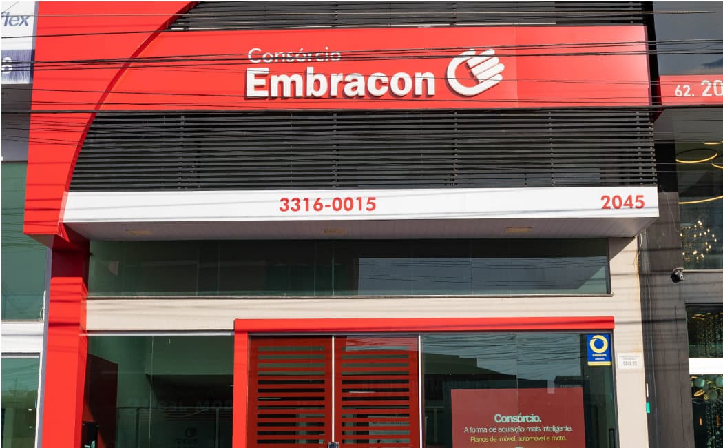 Fachada de uma loja Embracon