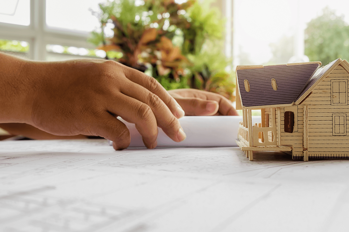 Terreno parado? O crédito que destrava o próximo passo da obra de casa